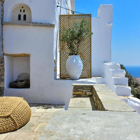 Living Theros Luxury Suites Kardhianí 外观 照片