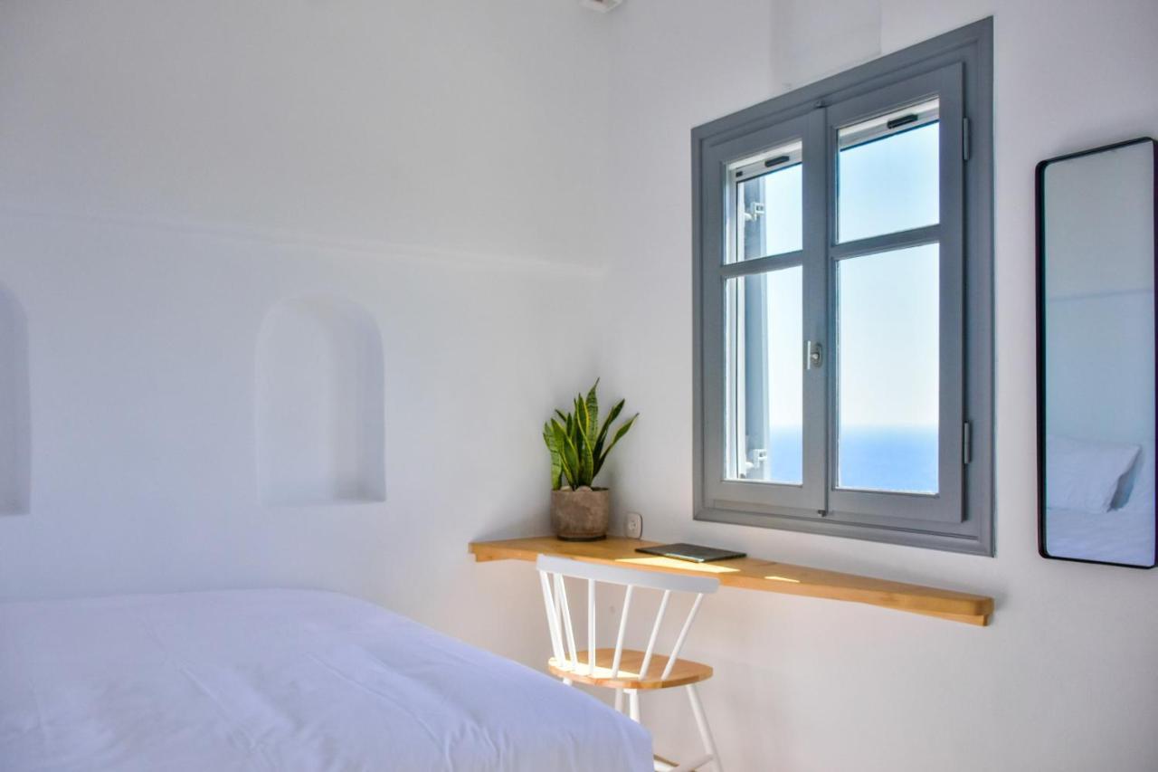 Living Theros Luxury Suites Kardhianí 外观 照片