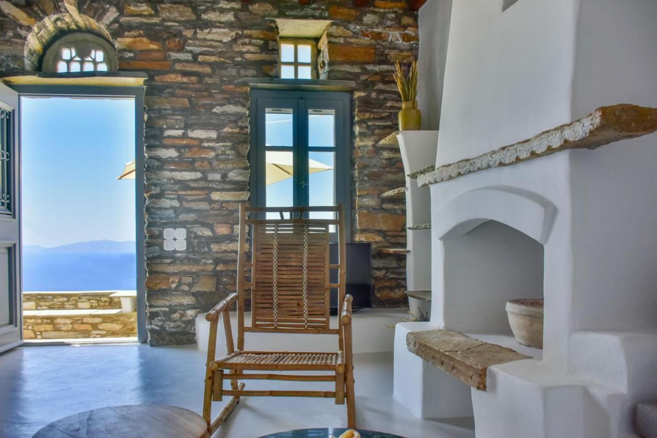 Living Theros Luxury Suites Kardhianí 外观 照片