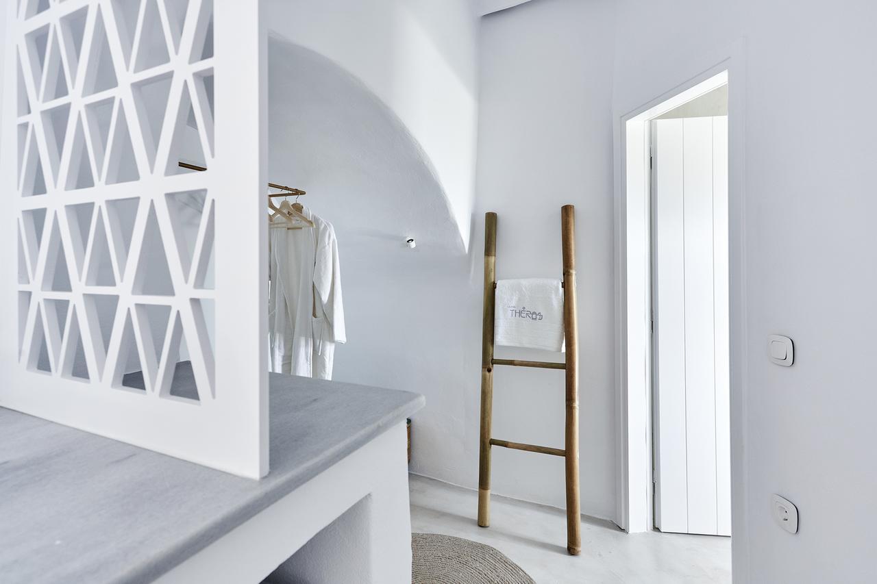 Living Theros Luxury Suites Kardhianí 外观 照片