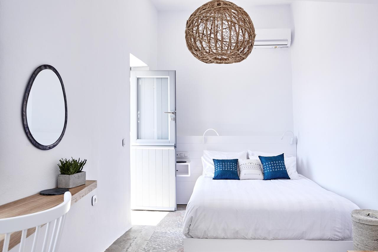 Living Theros Luxury Suites Kardhianí 外观 照片