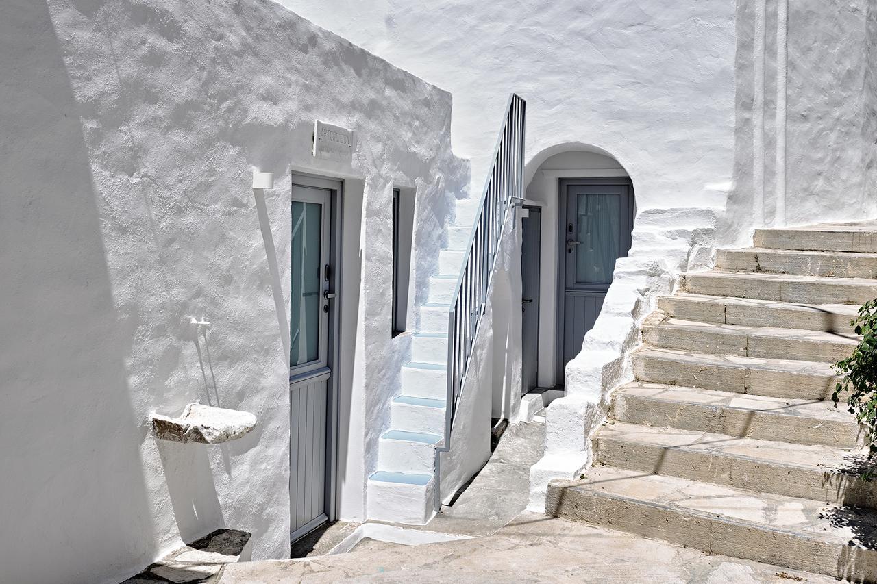 Living Theros Luxury Suites Kardhianí 外观 照片