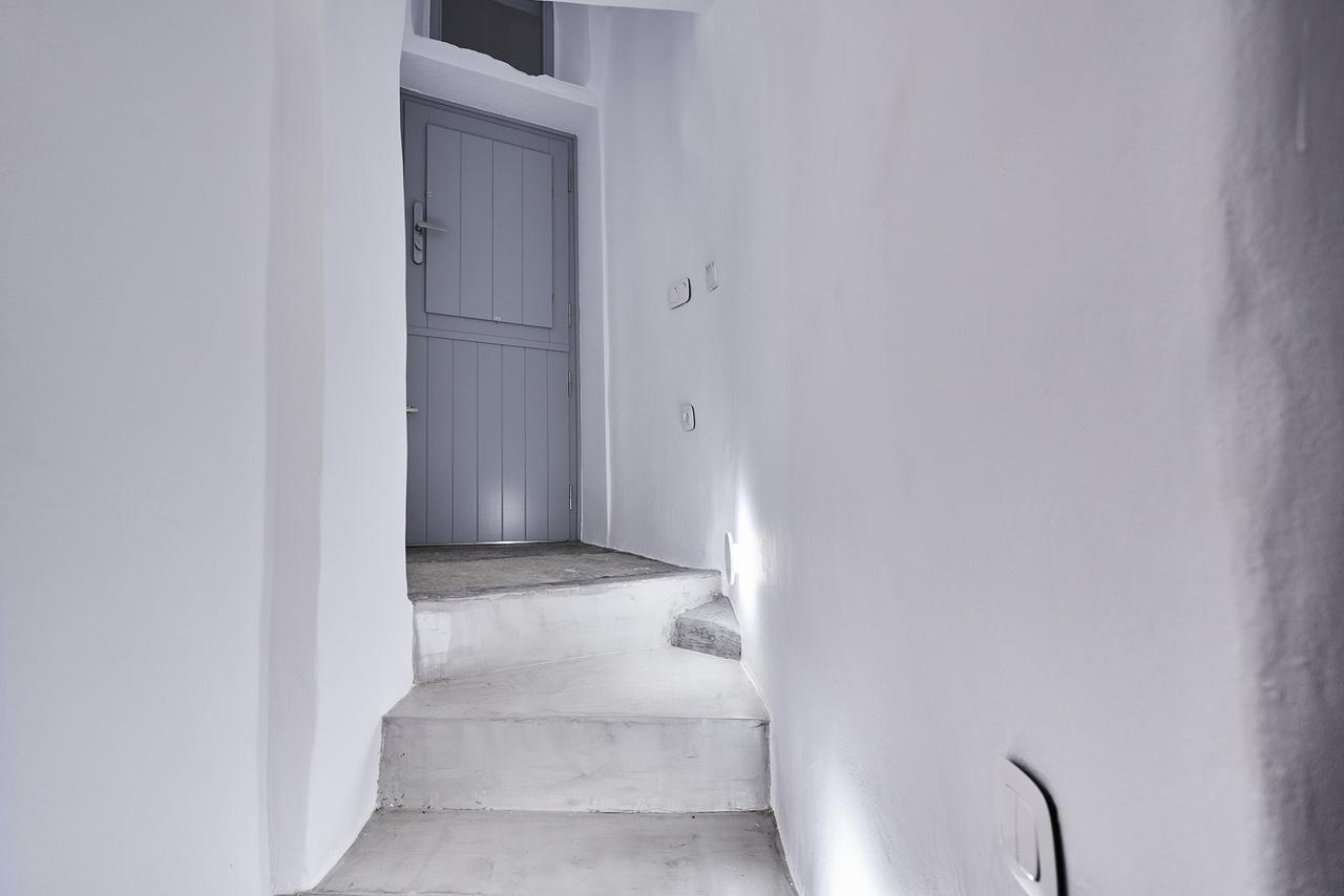 Living Theros Luxury Suites Kardhianí 外观 照片