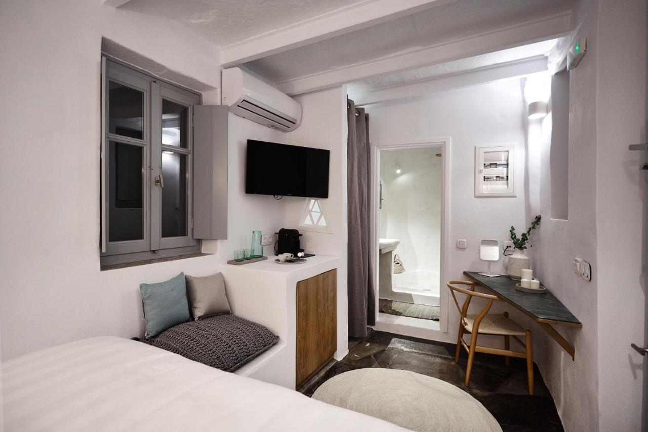Living Theros Luxury Suites Kardhianí 外观 照片